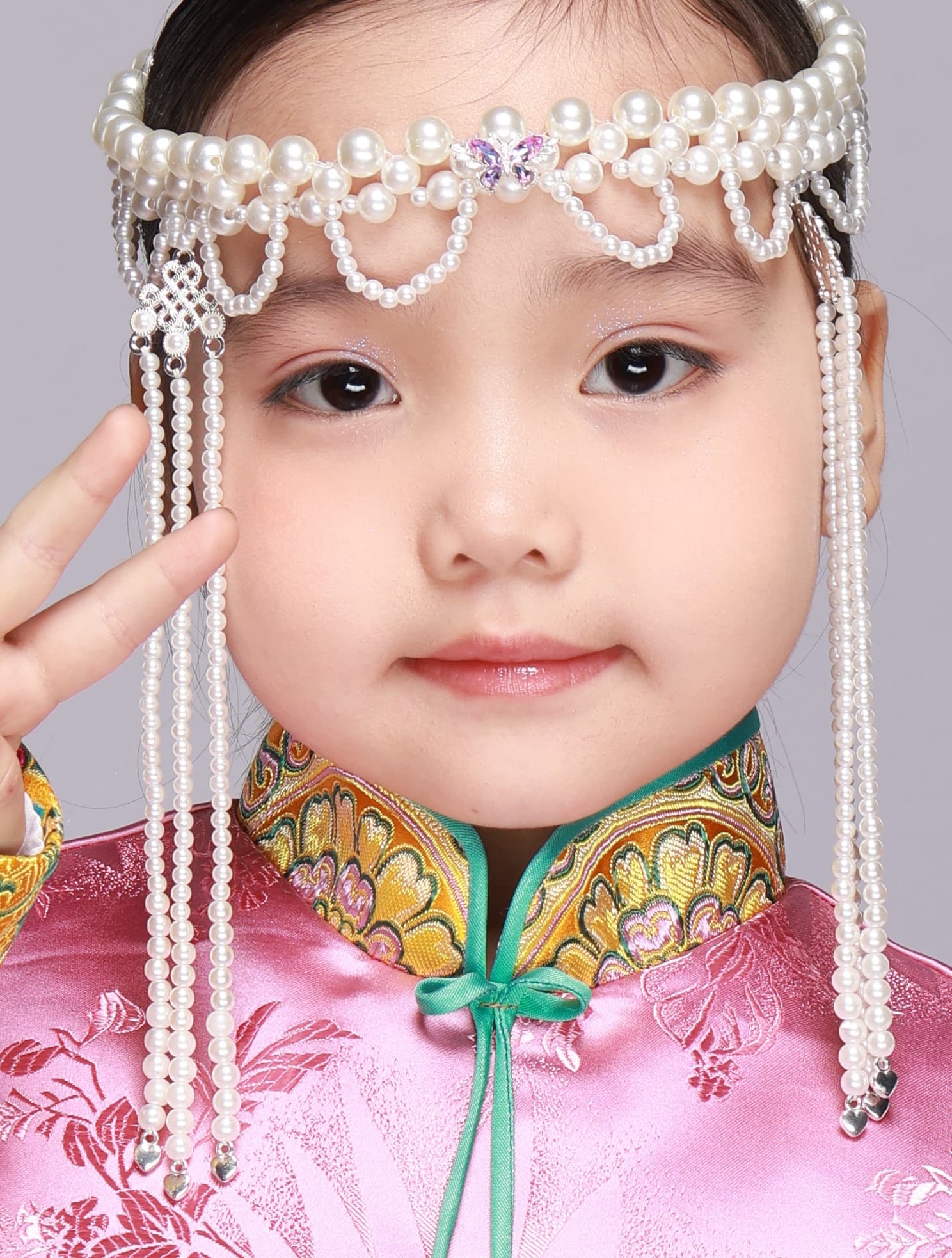 Эрвээхэй толгойн гоёл